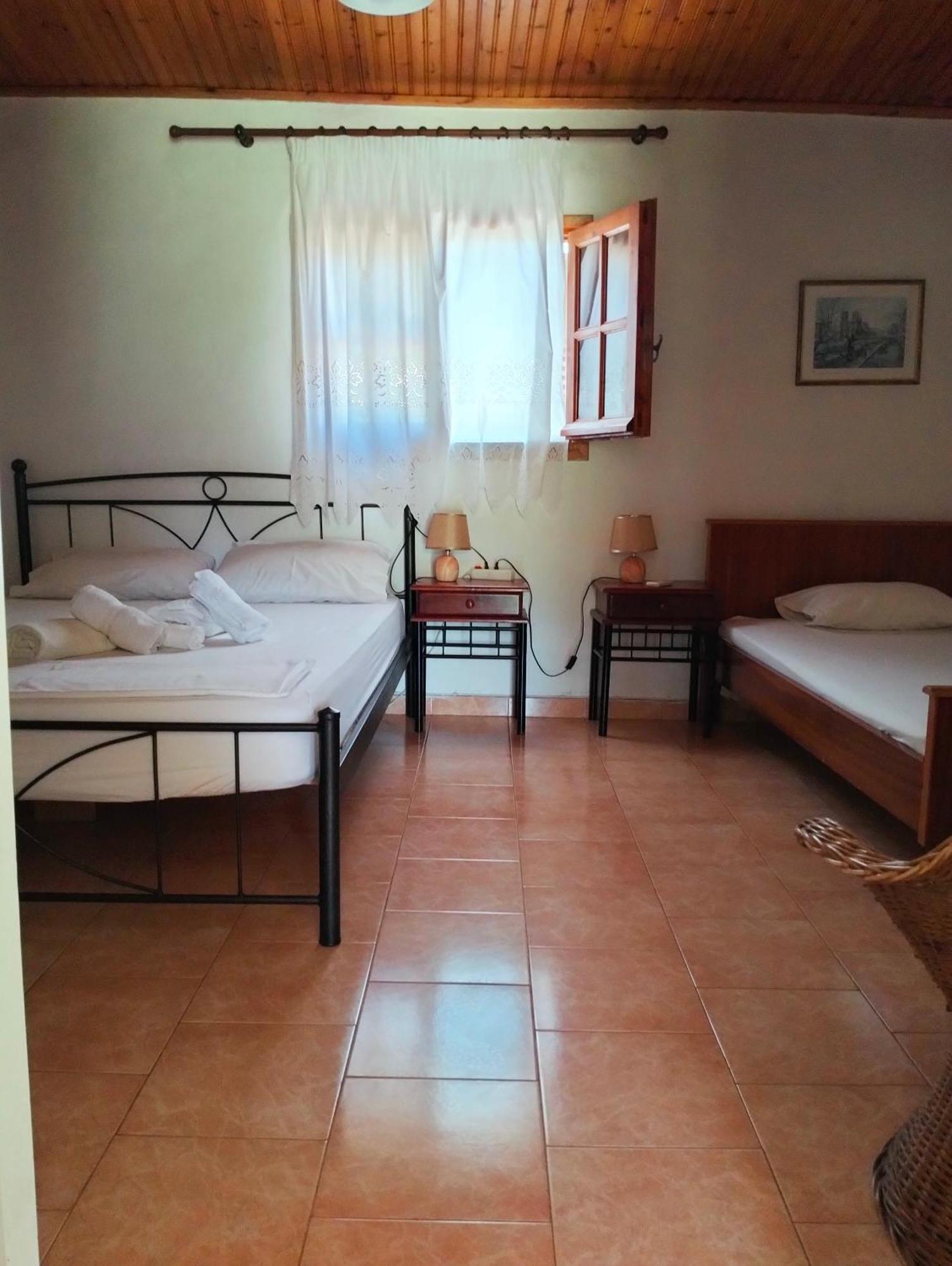 Amaryllis Sweet Home Pyrgos  Exterior photo